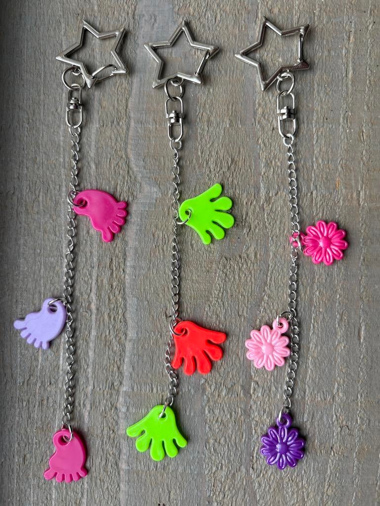 Leuke handgemaakte cadeautjes , sleutelhanger oorbellen, Ophalen, Nieuw, Overige kleuren, Oorbellen