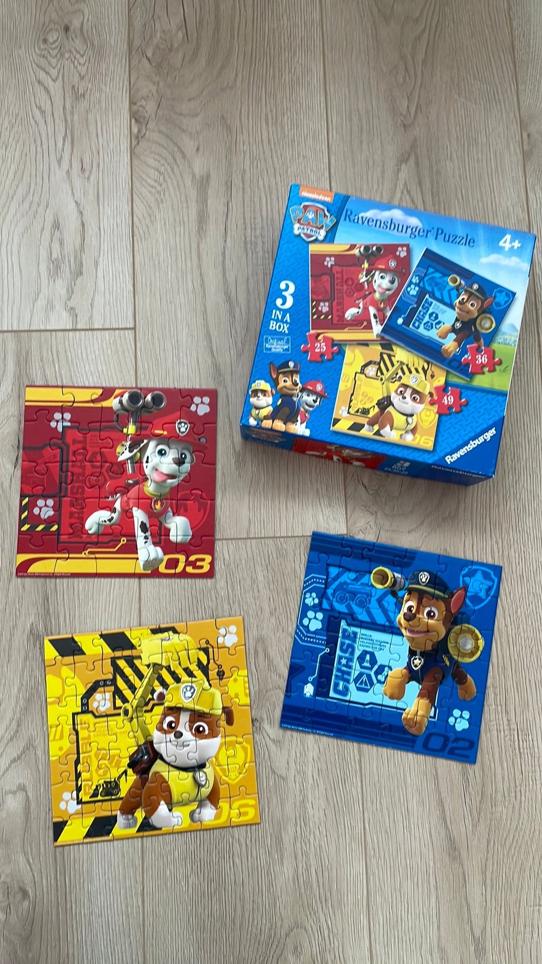 3 puzzels Paw Patrol, Ophalen, 10 tot 50 stukjes, Zo goed als nieuw, 4 tot 6 jaar