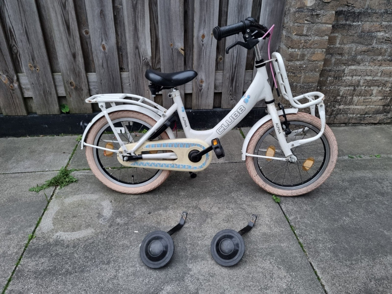 Alpina Clubb 16 inch meisjesfiets met zijwieltjes, Fietsen en Brommers, Ophalen, Terugtraprem, Zijwieltjes, Alpina