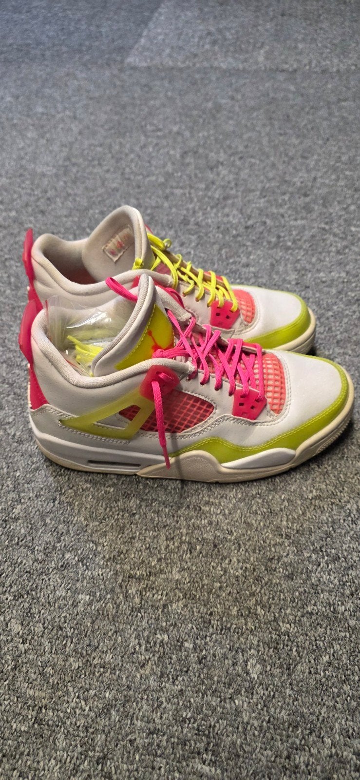 Air Jordan 4, Jongen of Meisje, Schoenen, Ophalen of Verzenden, Zo goed als nieuw