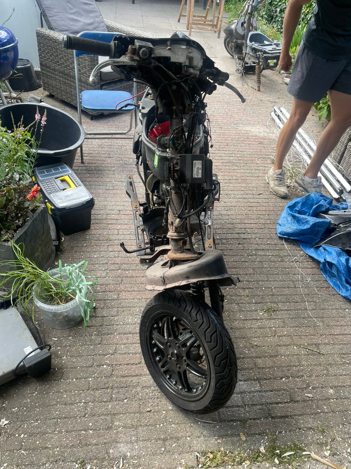 Piaggio fly project, Ophalen, Zo goed als nieuw, Benzine, Fly