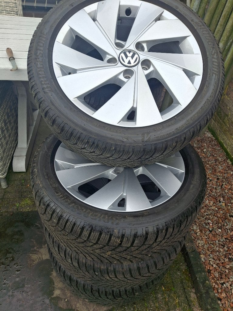 17 inch golf 5 6 7 8  r-line gti gte gtd caddy 5x112, Auto-onderdelen, Banden en Velgen, Ophalen, Gebruikt, Banden en Velgen, 17 inch