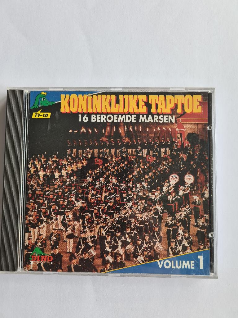 5101 koninklijke taptoe - 16 beroemde marsen, Verzenden, Zo goed als nieuw