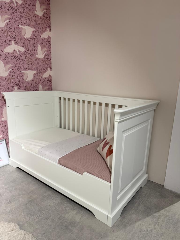 Kidsmill Chateau Bed 70 x 140 wit, Ophalen, Zo goed als nieuw, Jongetje of Meisje