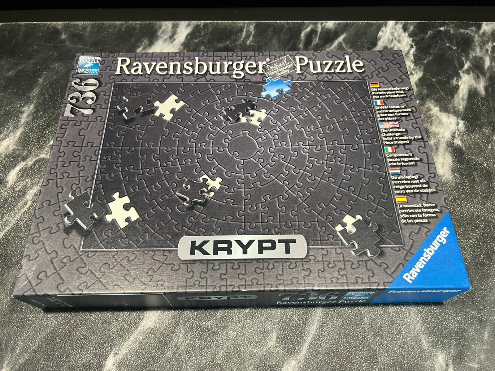 Ravensburger puzzel 736 stukjes Krypt Black, Ophalen of Verzenden, Minder dan 500 stukjes, Zo goed als nieuw