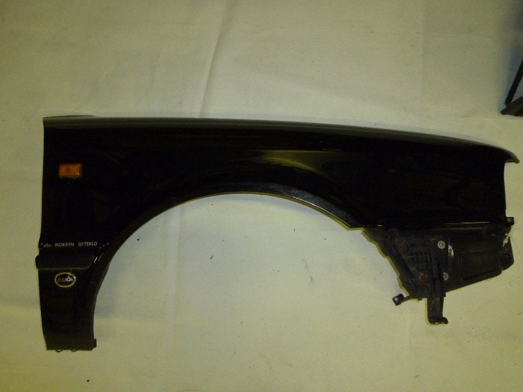 Rechter voorscherm Audi 80 B4 (zwart), Auto-onderdelen, Ophalen, Gebruikt, Voor, Audi