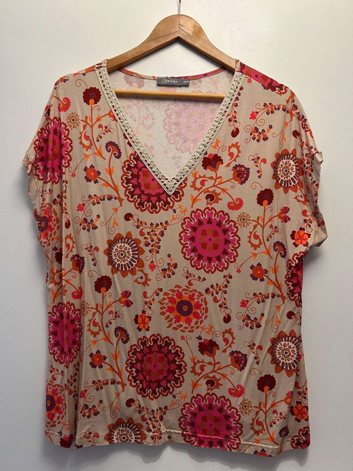 Mooi shirt van Geisha mt 44, Kleding | Dames, T-shirts, Meerkleurig, Maat 42/44 (L), Ophalen of Verzenden, Zo goed als nieuw