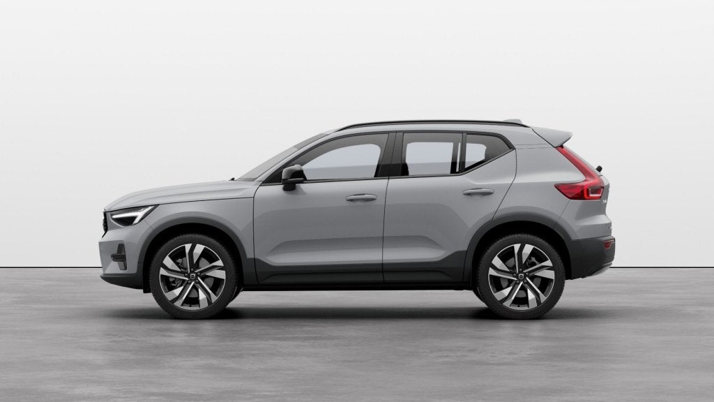 Volvo XC40 2.0 B4 Plus Dark | TE BESTELLEN! (bj 2026), Auto's, Automaat, Dealer onderhouden, 15 km/l, 4 cilinders