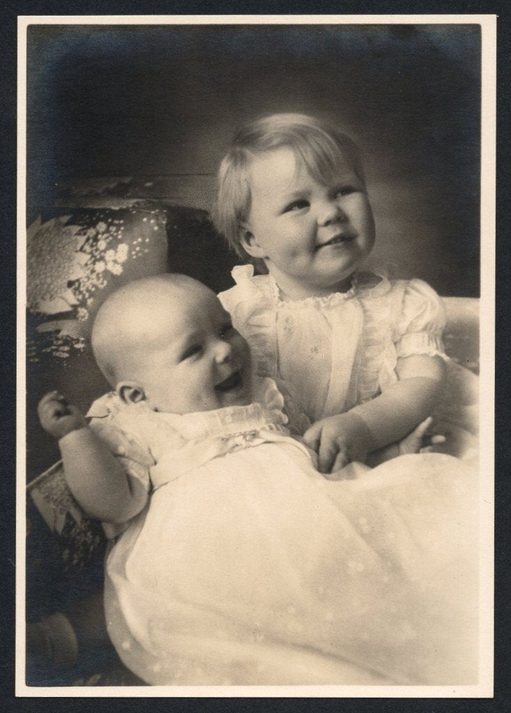 Meisje met baby, Verzenden, 1920 tot 1940, Ongelopen, Kinderen