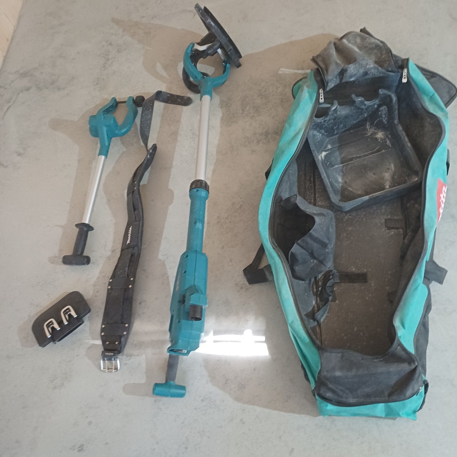 Makita  DSL800 langnek schuurmachine, Ophalen of Verzenden, Zo goed als nieuw, Minder dan 600 watt, Excentrische schuurmachine