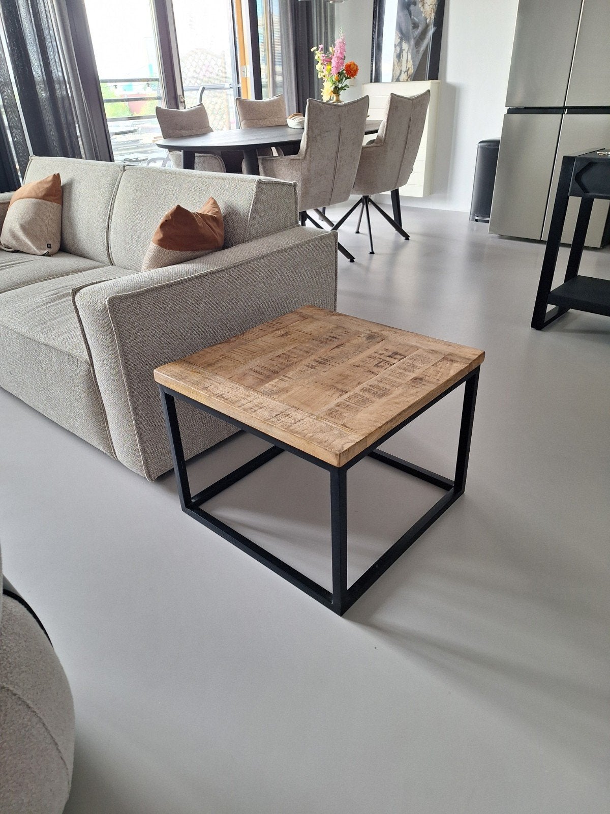 2 x bijzettafel/salontafel, Ophalen, 50 tot 100 cm, Vierkant, 50 tot 100 cm