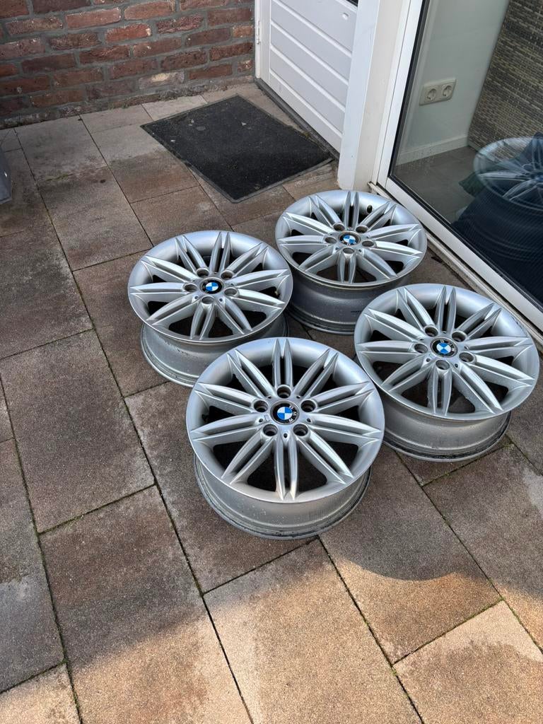 Originele bmw m velgen 17 inch, Auto diversen, Wieldoppen, Ophalen of Verzenden, Zo goed als nieuw