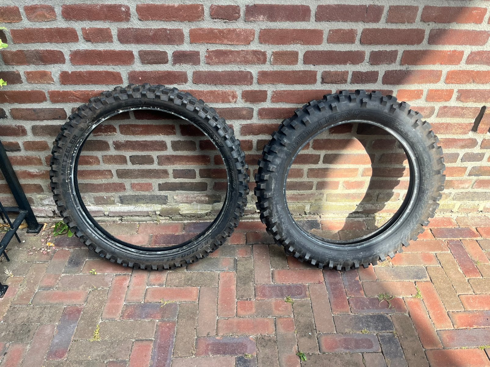 Metzeler cross/enduro banden 800km, Ophalen, Gebruikt