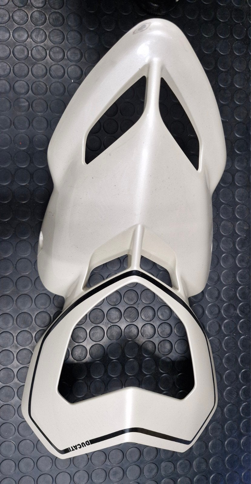 Ducati Hypermotard 1100 Voorspatbord (kleine scheur), Ophalen of Verzenden