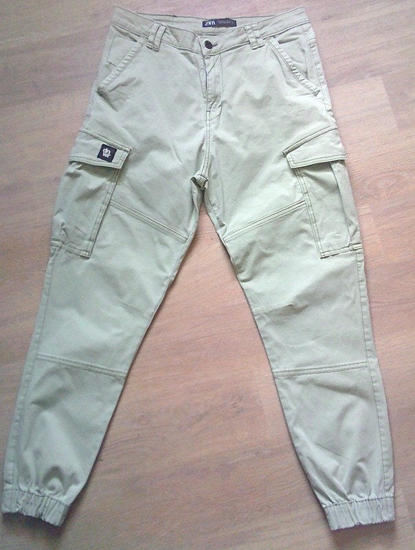 ZARA zachtgroene spijkerworker met elastische pijpjes 40, Overige kleuren, Verzenden, Zara, W30 - W32 (confectie 38/40)