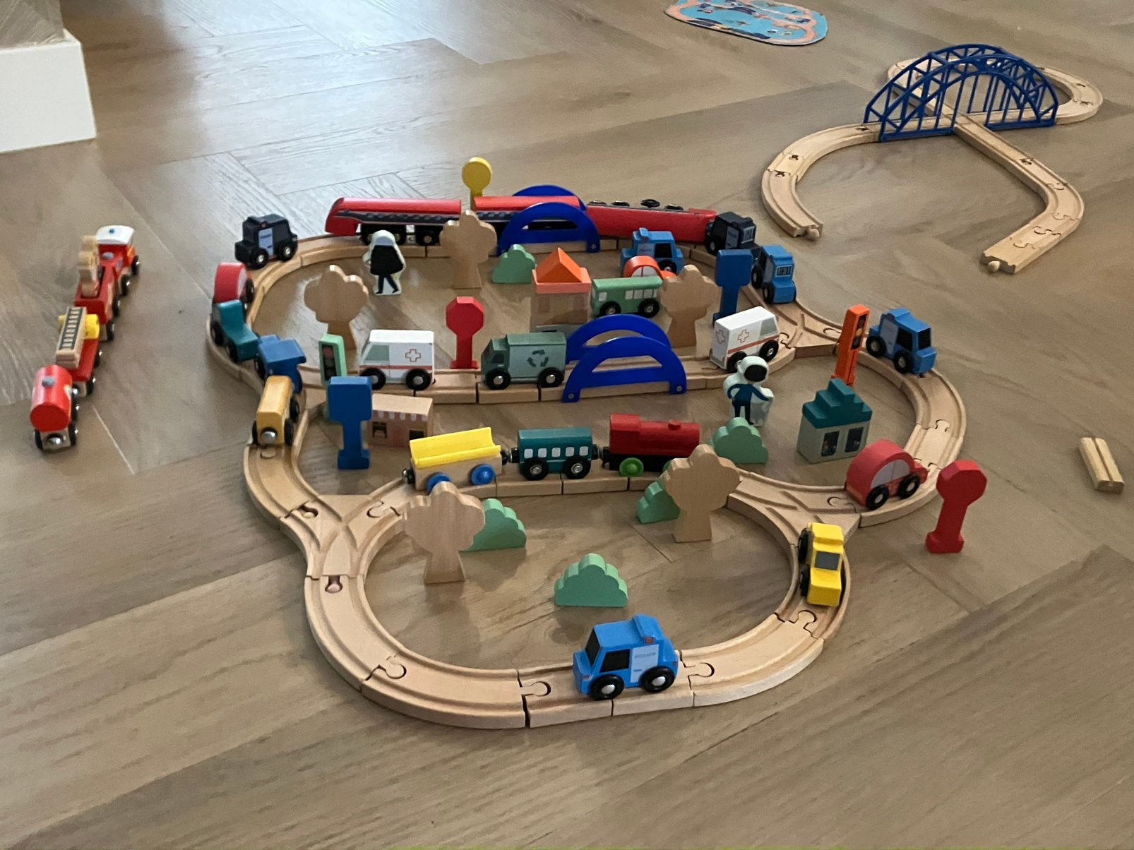 Houten treinbaan met trein, Ophalen, Gebruikt, Rij- of Hobbelspeelgoed