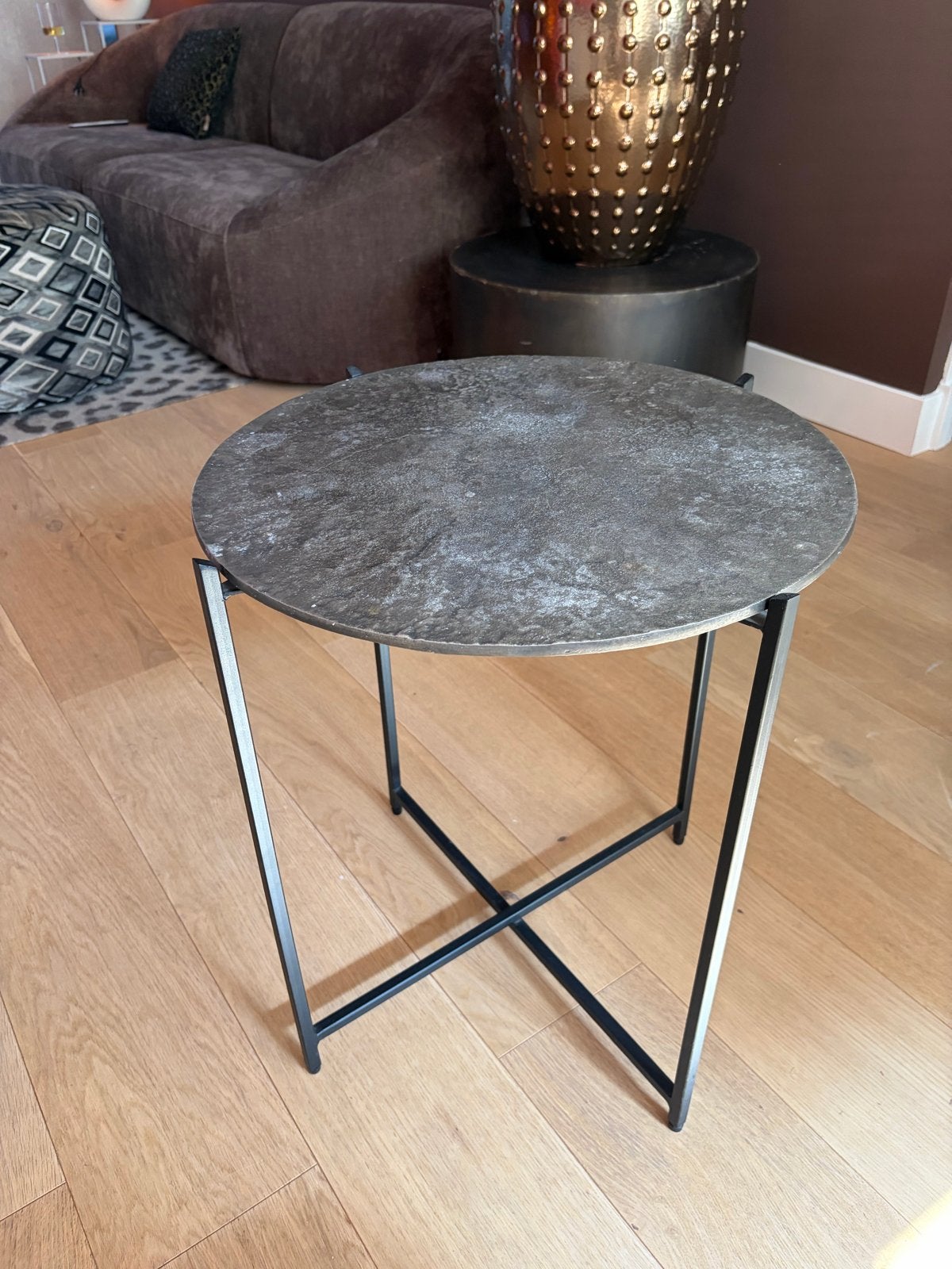 Sissy-Boy bijzettafel met rond blad en metalen onderstel, Ophalen, Minder dan 45 cm, Minder dan 55 cm, Gebruikt