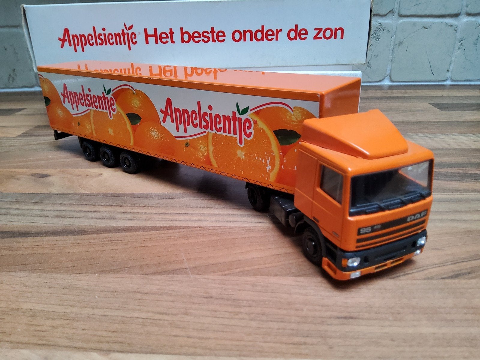 Lion Toys Appelsientje DAF vrachtwagen 1:50, Ophalen of Verzenden, Gebruikt, Bus of Vrachtwagen, Lion Toys