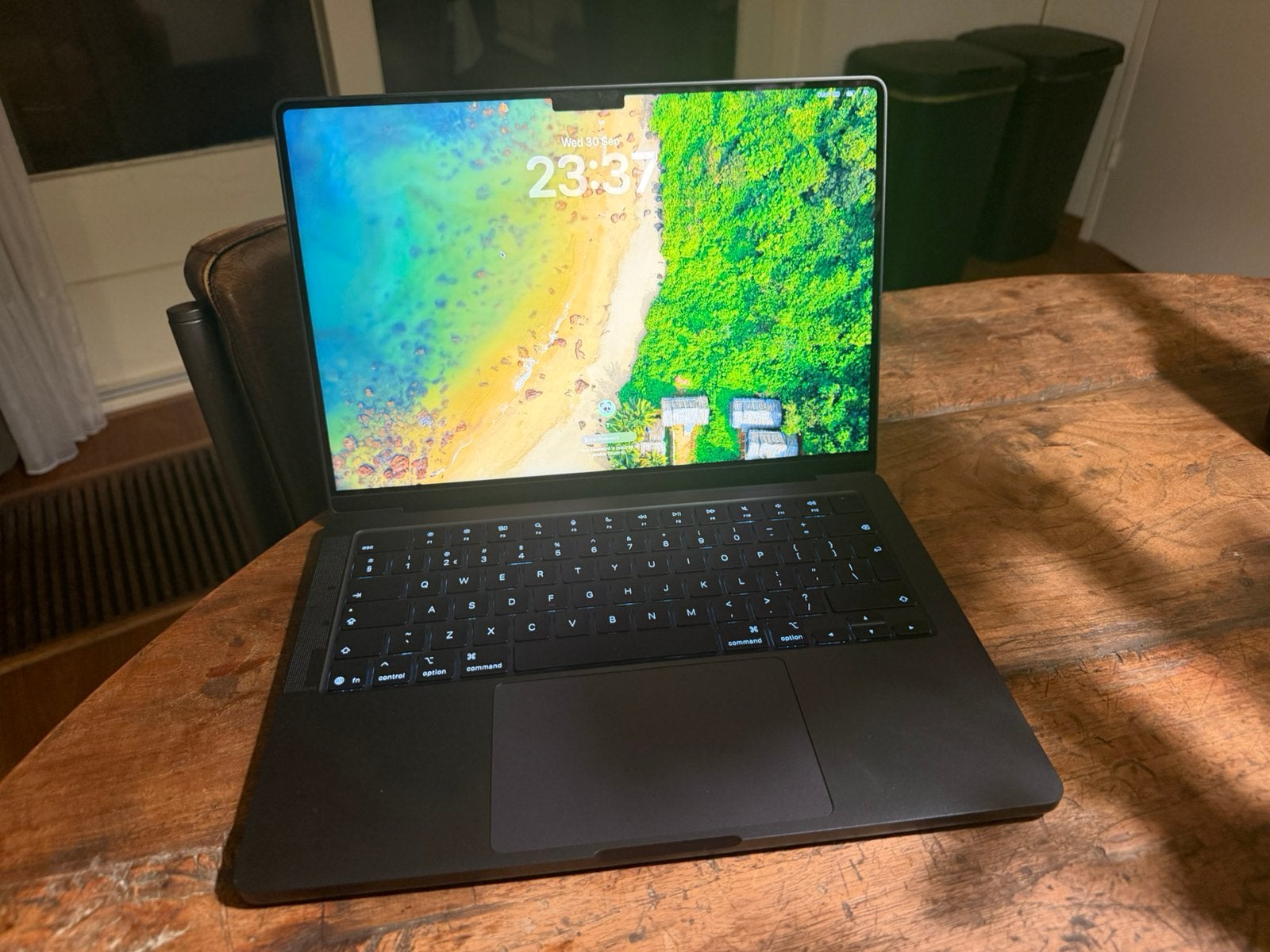 APPLE MacBook Pro M5. ONGEBRUIKT + BEWIJS, Computers en Software, MacBook Pro, Overige groottes, Ophalen of Verzenden, Zo goed als nieuw