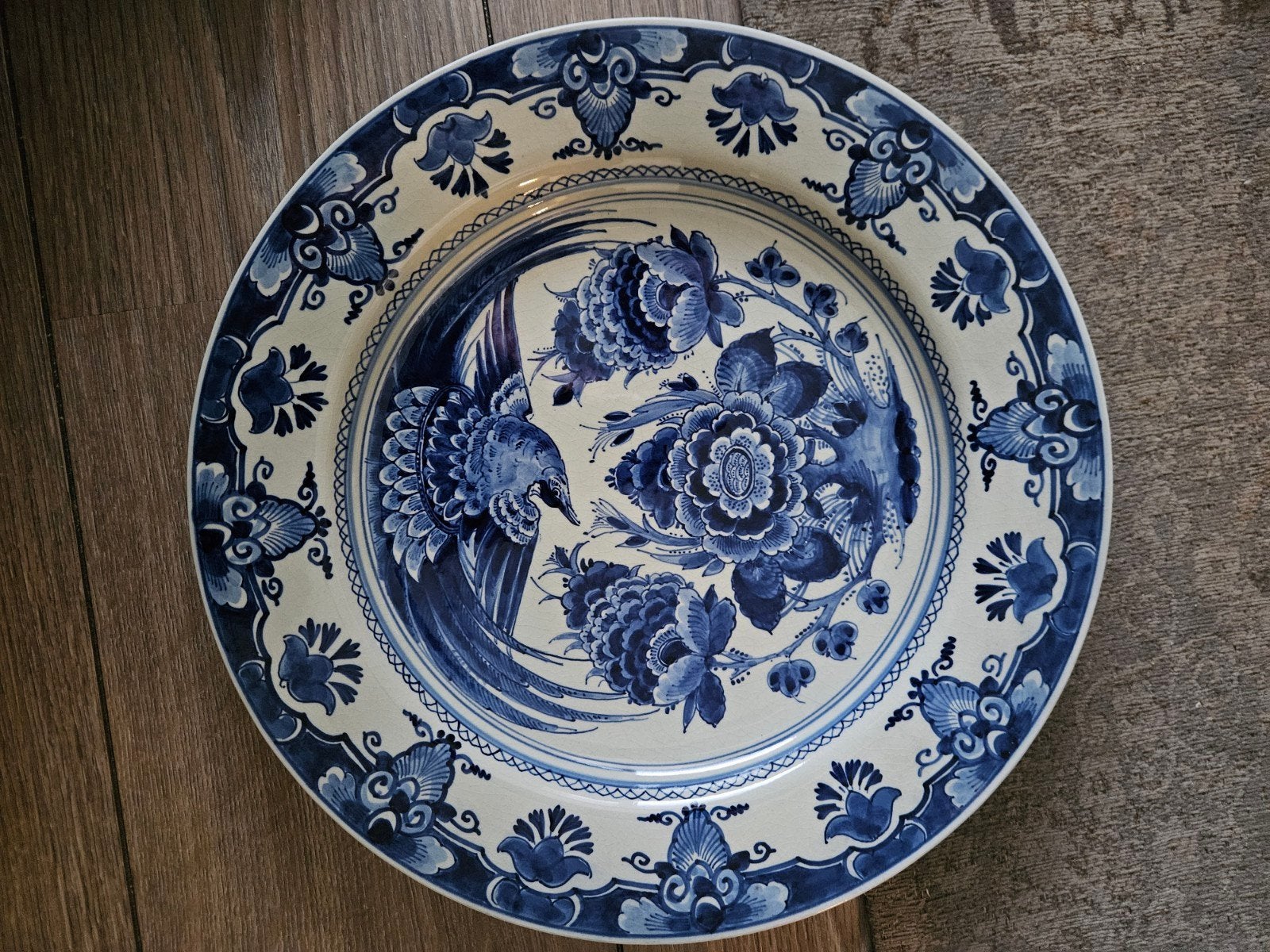 Antiek Delfts Blauw Bord met Pauw en Bloemen, Ophalen of Verzenden
