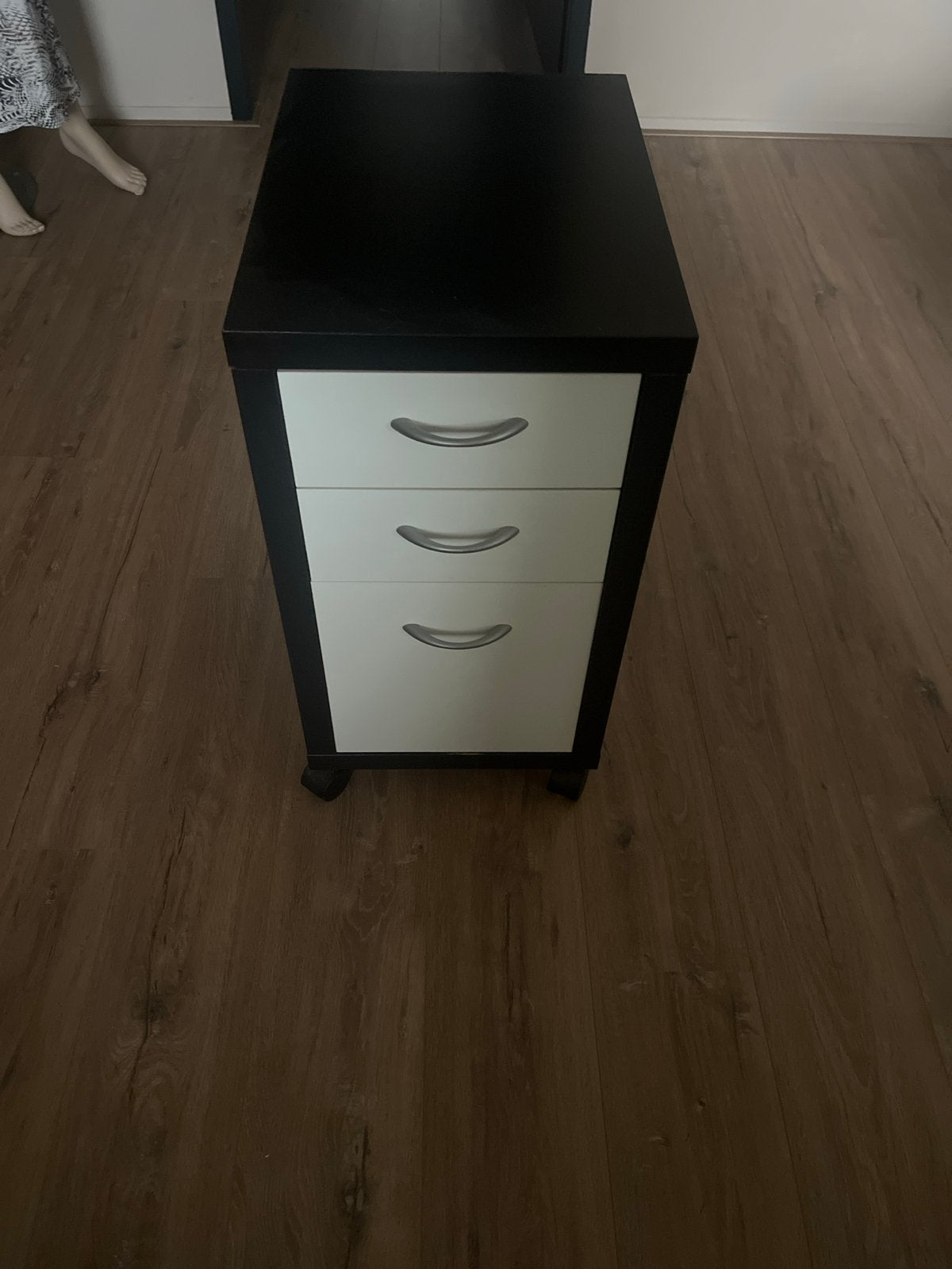 Zwart/wit ladeblok op wielen met 3 laden, Ophalen, Minder dan 50 cm, Gebruikt, 3 of 4 laden