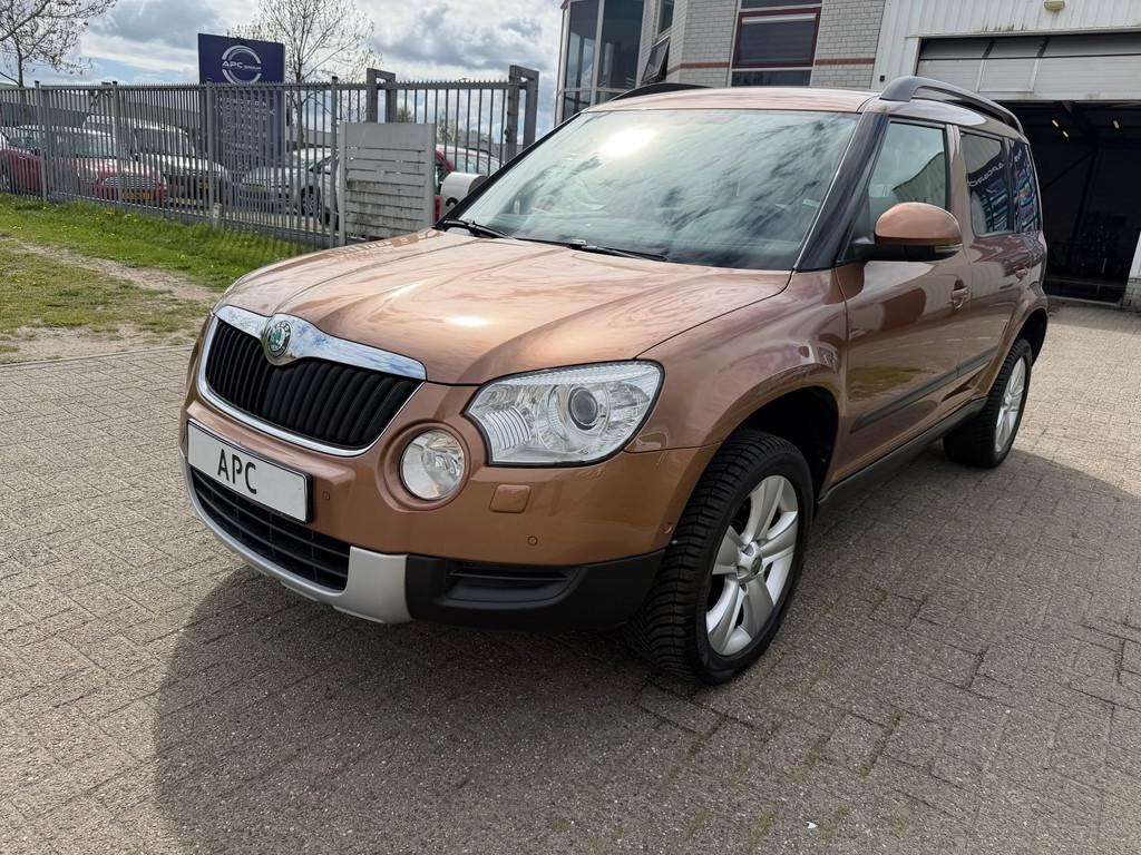 Skoda Yeti 1.2 TSI Elegance Plus Edition, Auto's, Automaat, Gebruikt, Beige, 4 cilinders