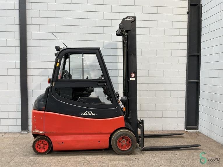 Heftrucks Elektrisch Linde E30 2002 Triplex, Zakelijke goederen, Machines en Bouw | Heftrucks en Intern transport, 3000 tot 4000 kg