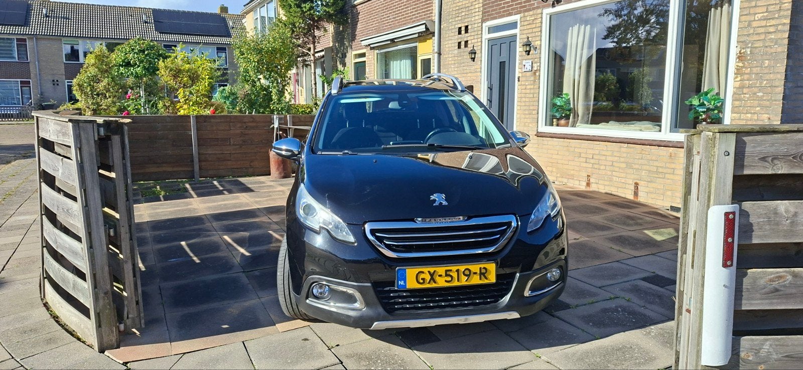 Peugeot 2008 1.2 2015 Zwart nieuwe APK, Auto's, Dealer onderhouden, Zwart, 1270 kg, Origineel Nederlands