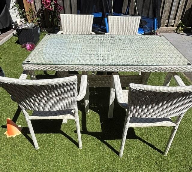 Wicker tuinset met glazen tafel + 4 stoelen, 4 zitplaatsen, Gebruikt, Ophalen of Verzenden, Wicker