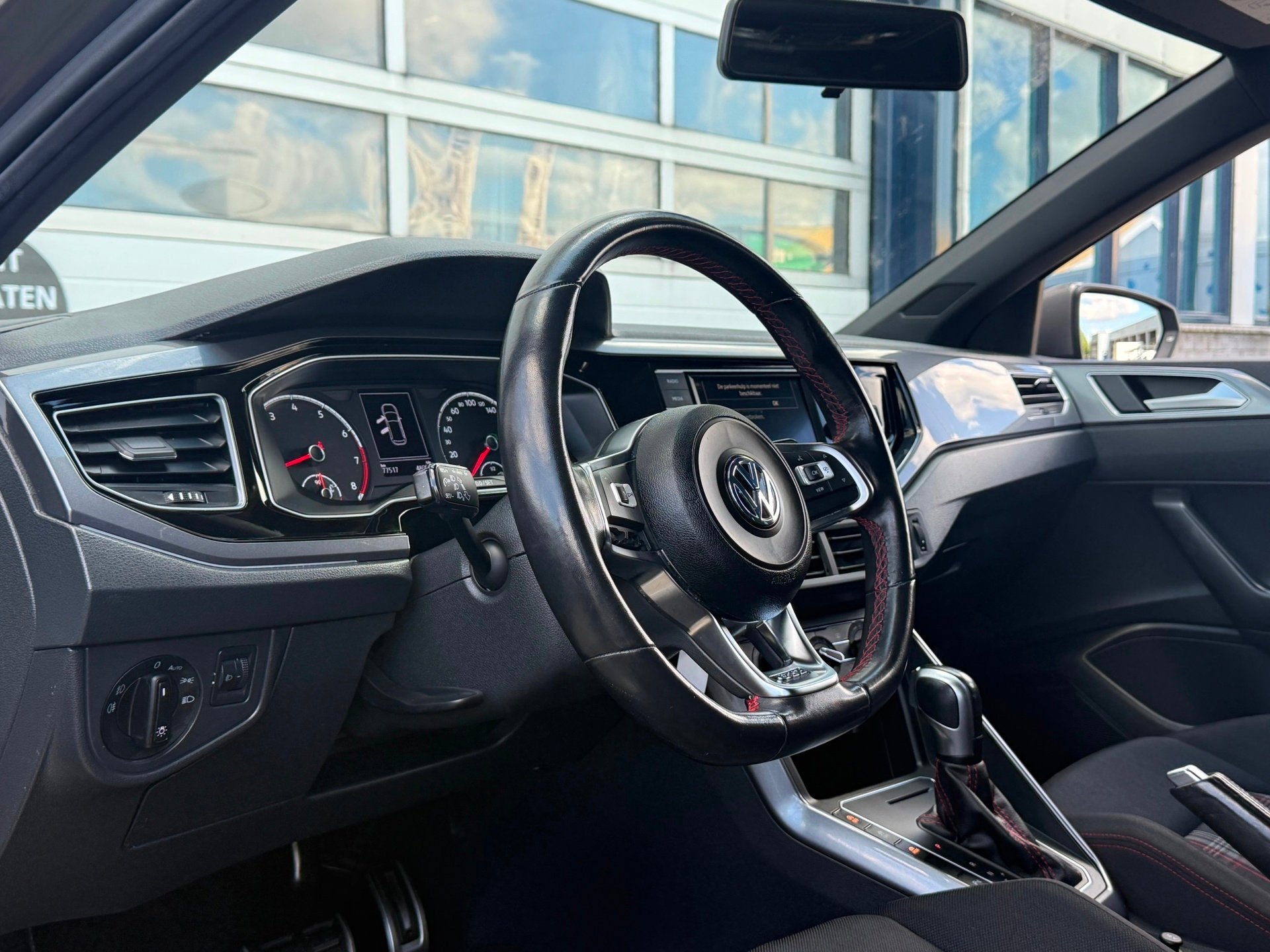 Volkswagen Polo 2.0 TSI GTI|APK|Automaat|Stoel verwarming, Stof, Gebruikt, 4 cilinders, Automatische klimaatregeling