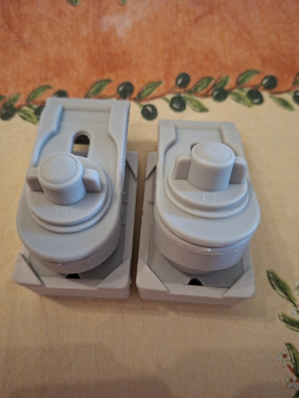 2 clips voor voortentbevestiging, Ophalen