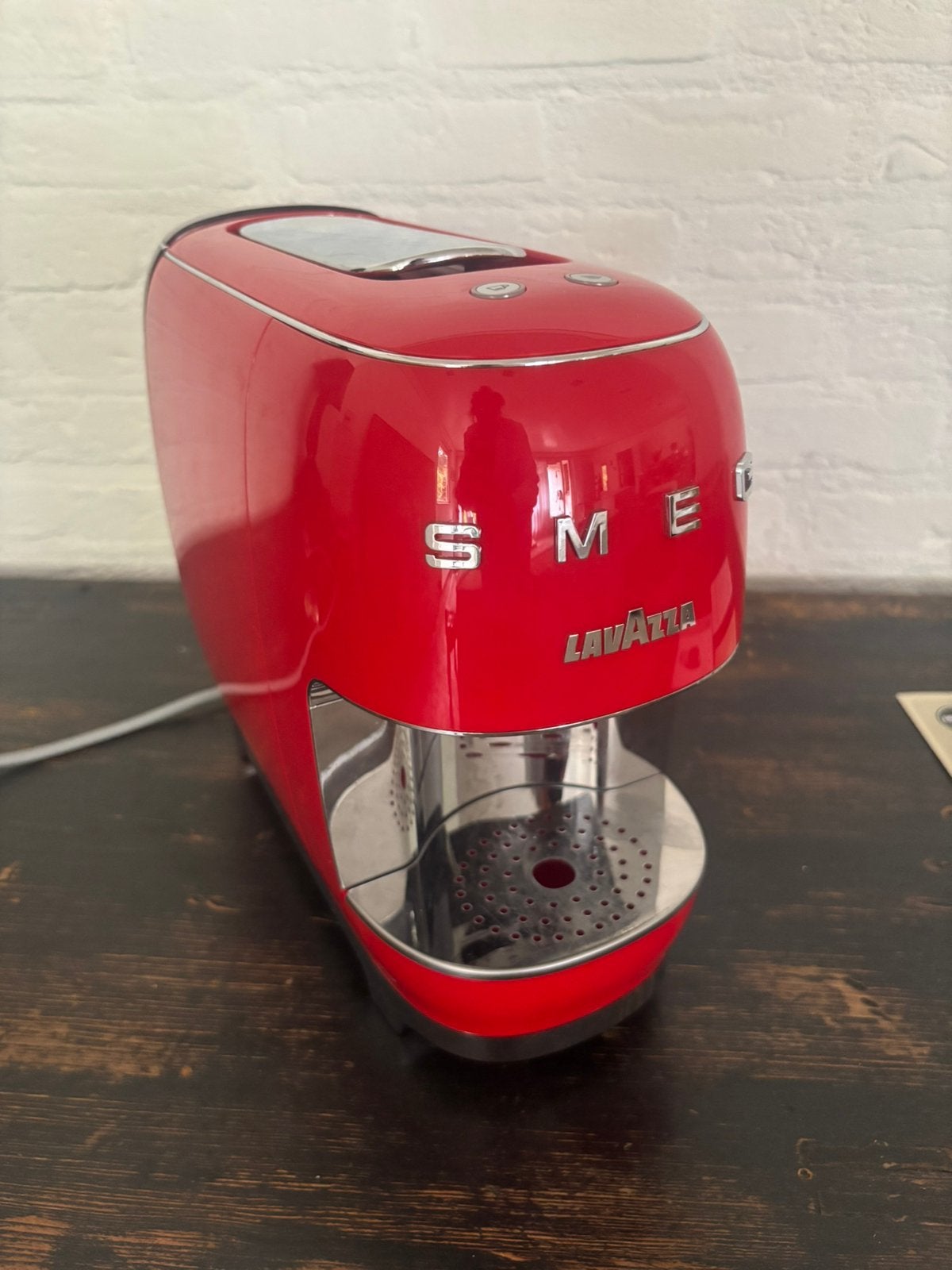 SMEG x Lavazza A Modo Mio LM200 – Rood – Compleet in doos, Koffiemachine, Ophalen of Verzenden, Zo goed als nieuw, 1 kopje