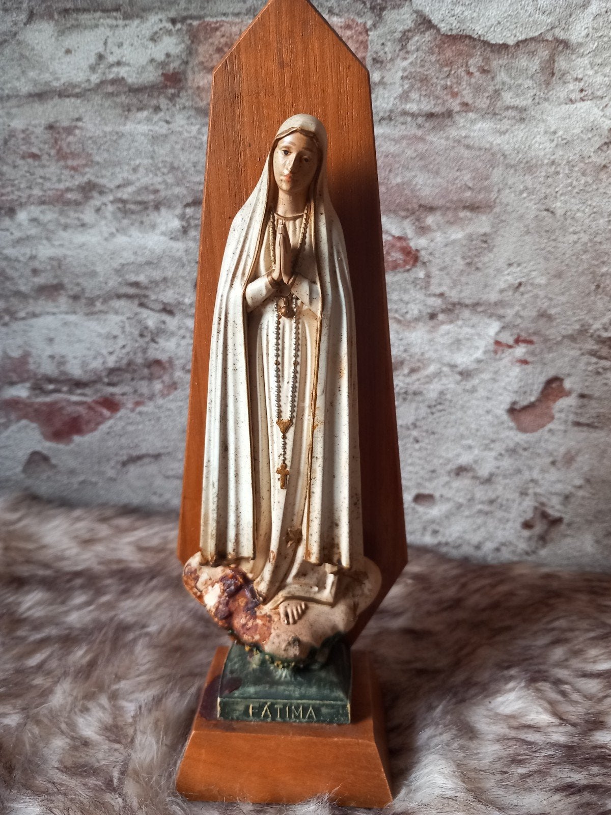 Vintage Mariabeeldje Fatima op houten sokkel - 25 cm hoog, Ophalen of Verzenden