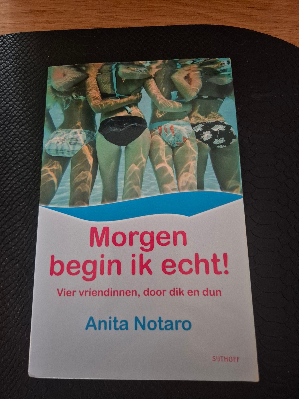 Anita Notaro - Morgen begin ik echt, Ophalen of Verzenden, Zo goed als nieuw, Anita Notaro