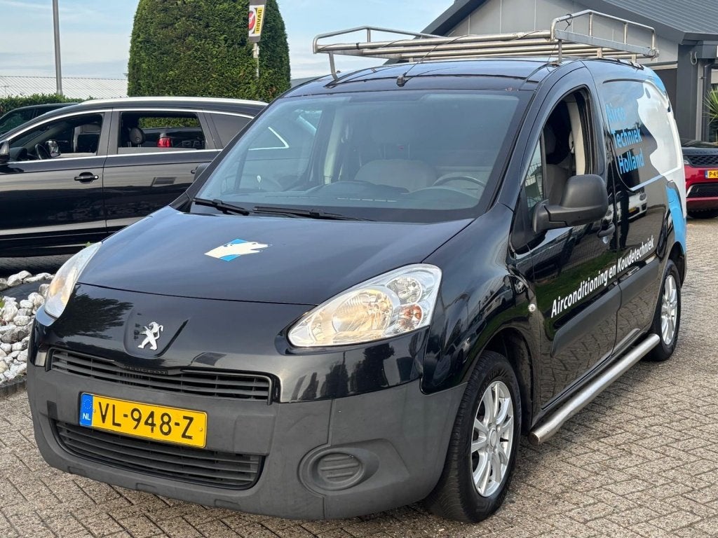 Peugeot Partner 1.6 HDI Diesel L1 2015 Imperial Airco Sportv, Auto's, Euro 5, Stof, Gebruikt, 680 kg