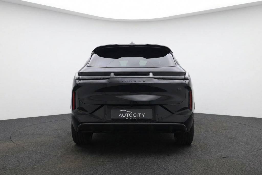 Lynk & Co 08 1.5 More PHEV 345PK 200 KM Elektrisch l Pano l, Auto's, Lynk & Co, Automaat, Gebruikt, 4 cilinders, 2087 kg