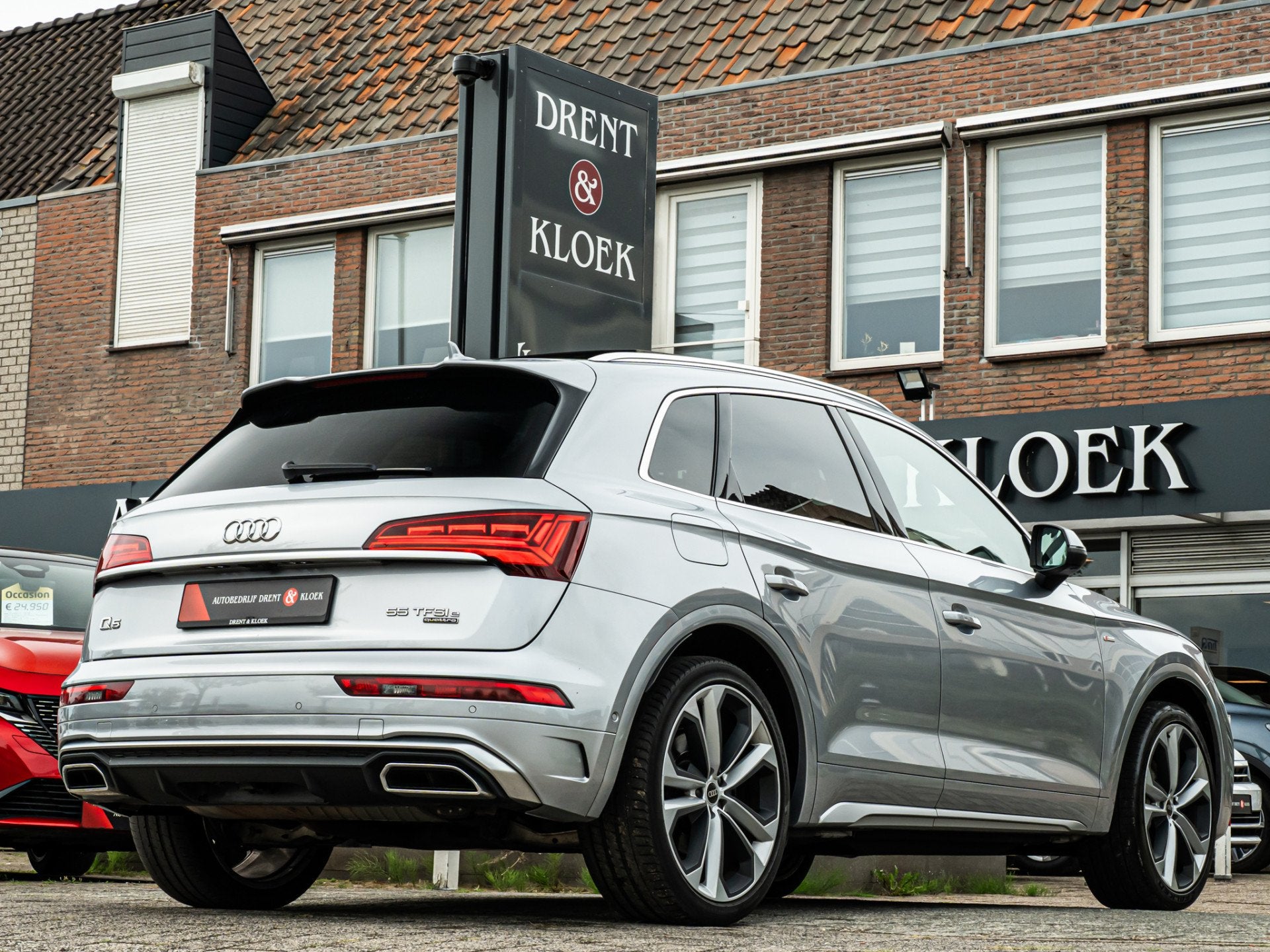Audi Q5 55 TFSI e S-Line PANO 21 INCH CARBON 360 CAMERA MATR, Auto's, Automaat, Dealer onderhouden, Verwarmde buitenspiegels, Gebruikt