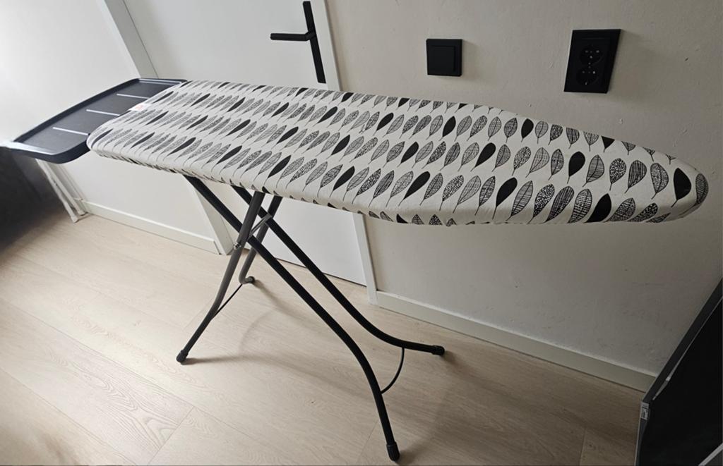 Zgan Brabantia stoomstrijkplank B met metalen stoomgenerator, Ophalen, Zo goed als nieuw