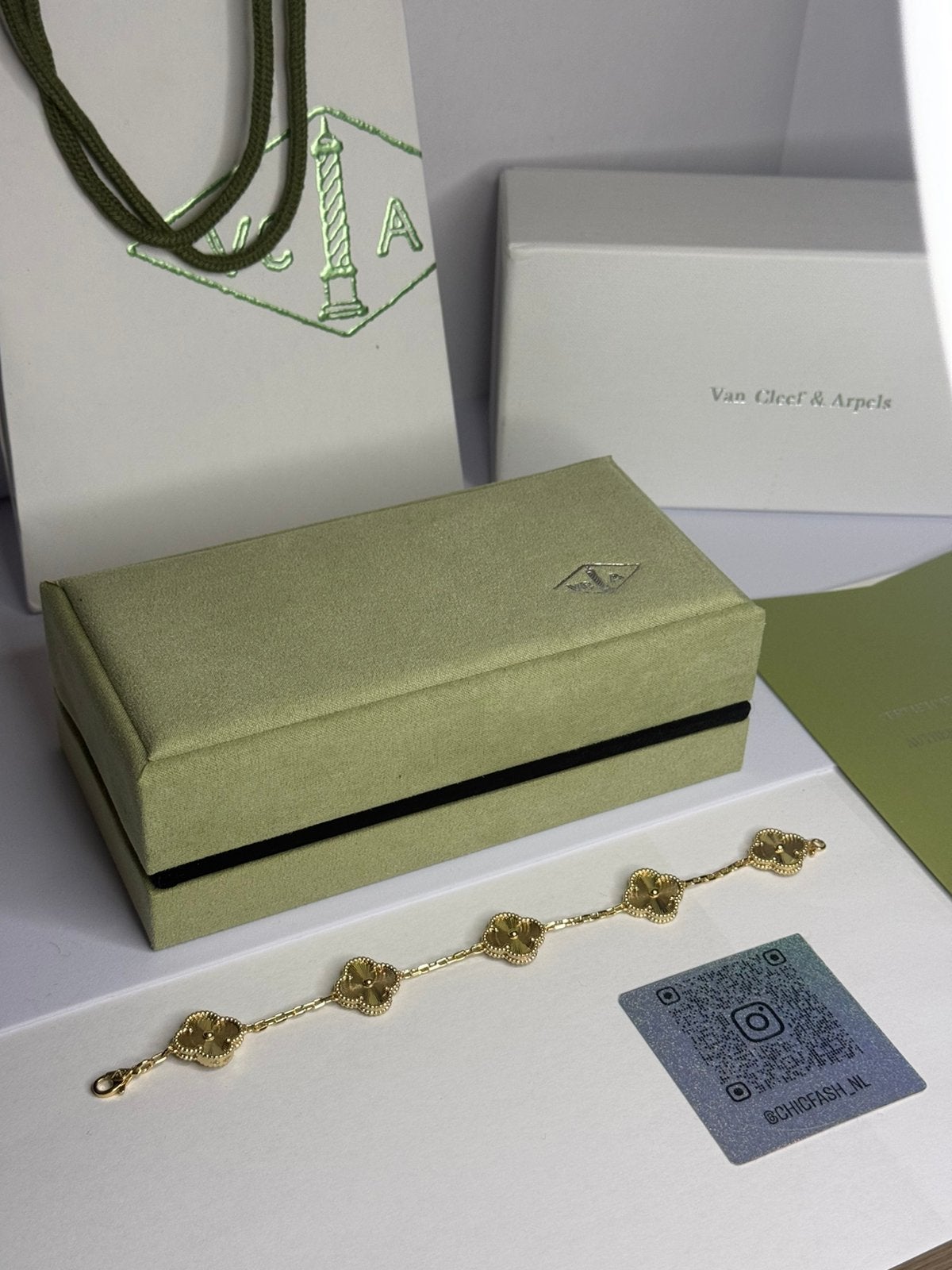 Van Cleef & Arpels Guilloche Armband, Ophalen of Verzenden, Zo goed als nieuw, Goud, Zilver