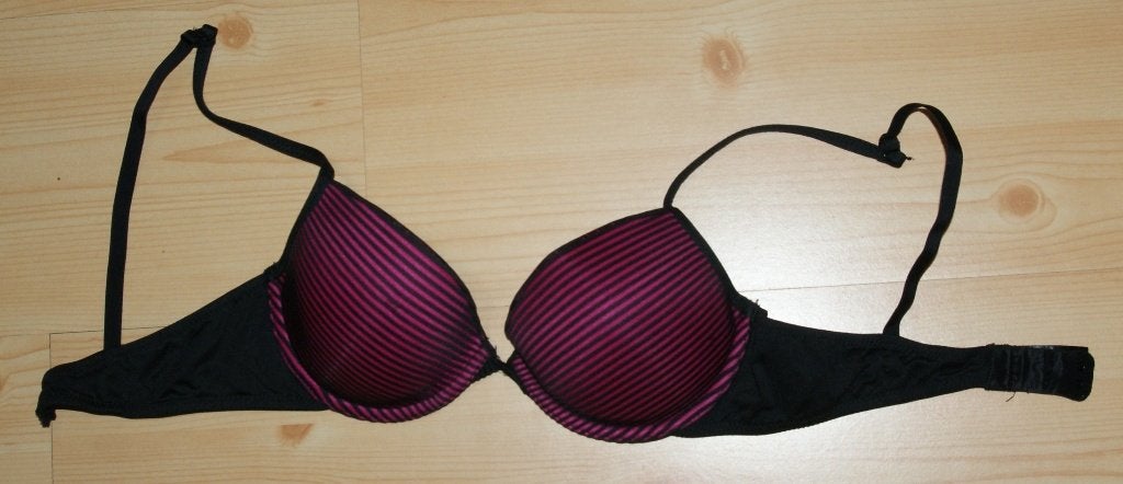 Hunkemöller zwart/rood gestreepte bh maat 75c met verstelbar, Hunkemöller, Ophalen of Verzenden, Rood, BH