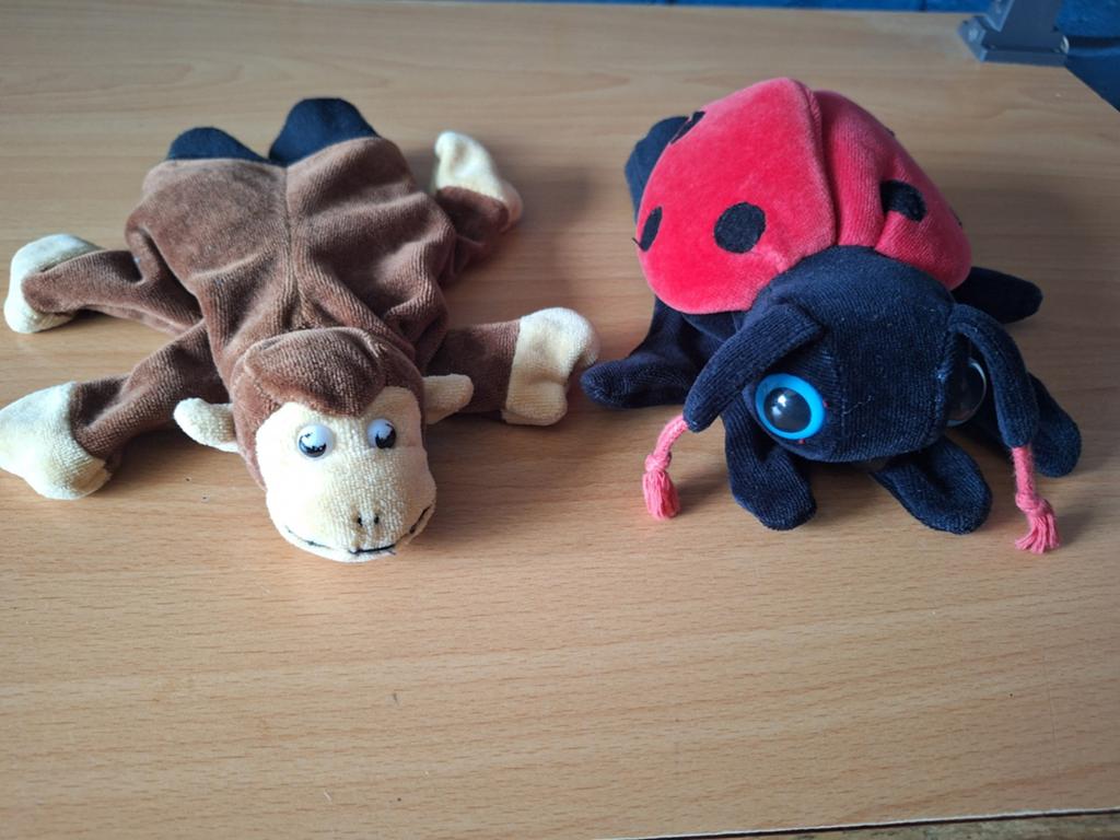 2 handpoppen, zacht en knuffelig, Ophalen of Verzenden, Zo goed als nieuw, Overige typen