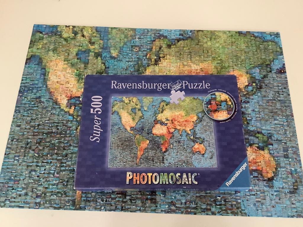 Ravensburger foto Mozaïek puzzel wereldkaart Earth 500 st, Hobby en Vrije tijd, Ophalen of Verzenden, 500 t/m 1500 stukjes, Zo goed als nieuw