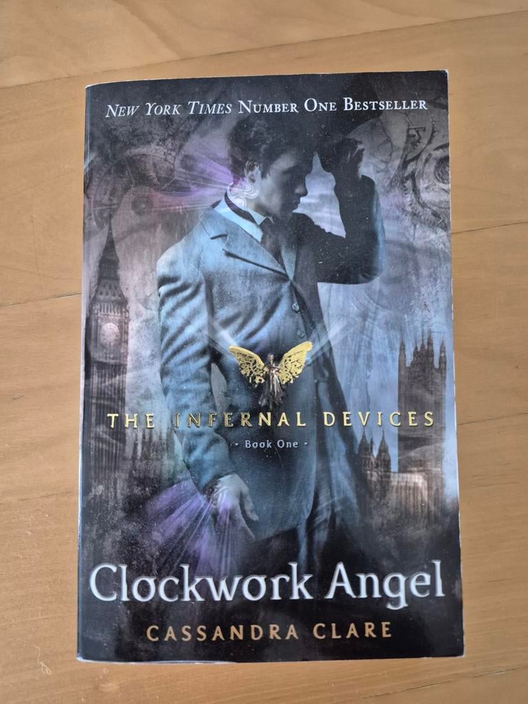 Clockwork Angel (The Infernal Devices 1) - Cassandra Clare, Ophalen of Verzenden, Gelezen, Cassandra Clare