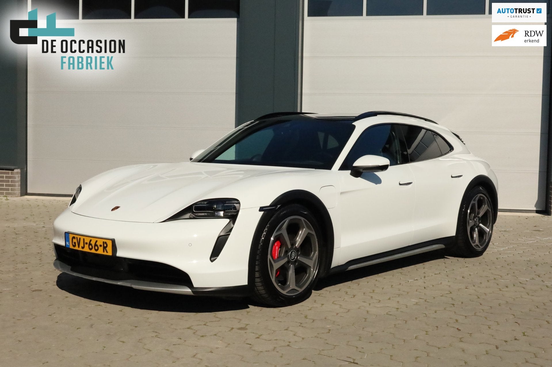 Porsche Taycan Cross Turismo 4S 93 kWh Pano Luchtvering Bose, Auto's, Automaat, Zwart, 4 stoelen, Leder