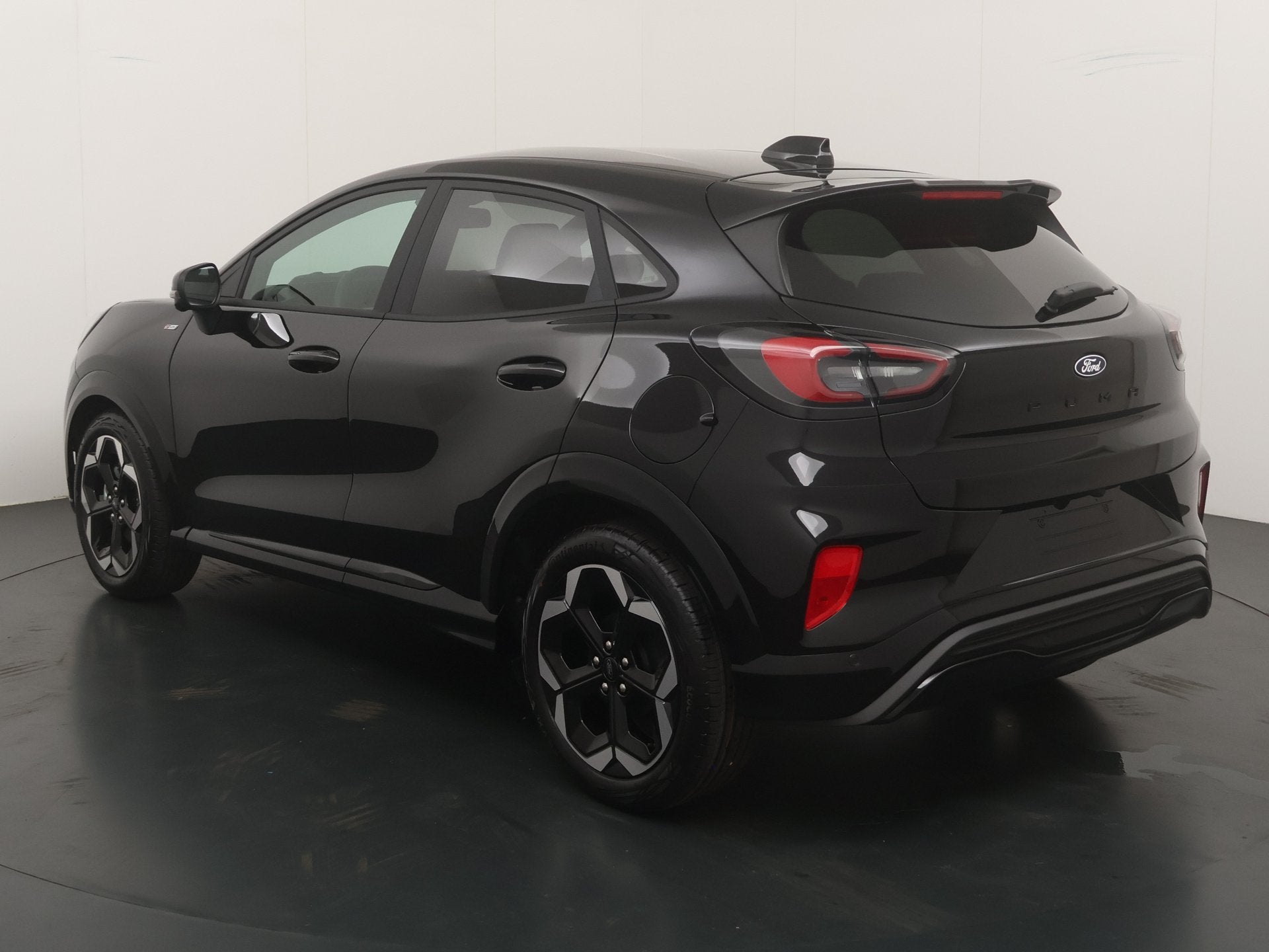 Ford Puma Hybrid ST-Line X 155Pk I Driver Assist | Winter Pa, Puma, Zwart, Leder en Stof, Zwart