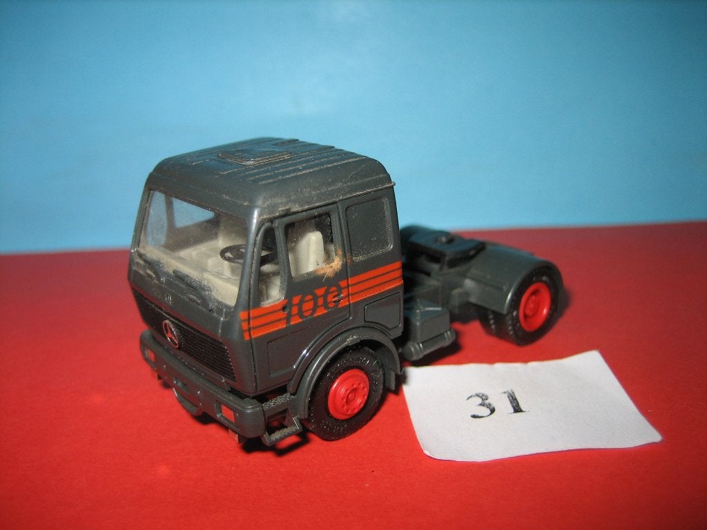 Tr-31 losse Truck  MERCEDES in zwart  Herpa, Ophalen of Verzenden, Zo goed als nieuw, Bus of Vrachtwagen, Herpa
