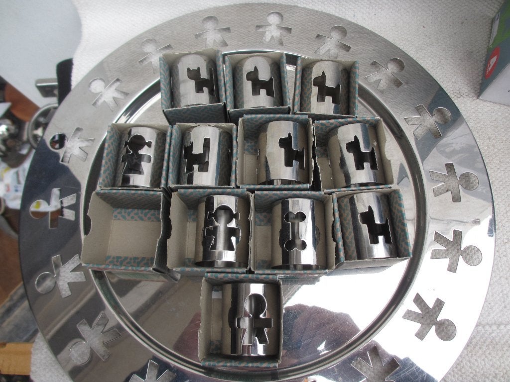 Diverse Alessi girotondo design king kong servetringen