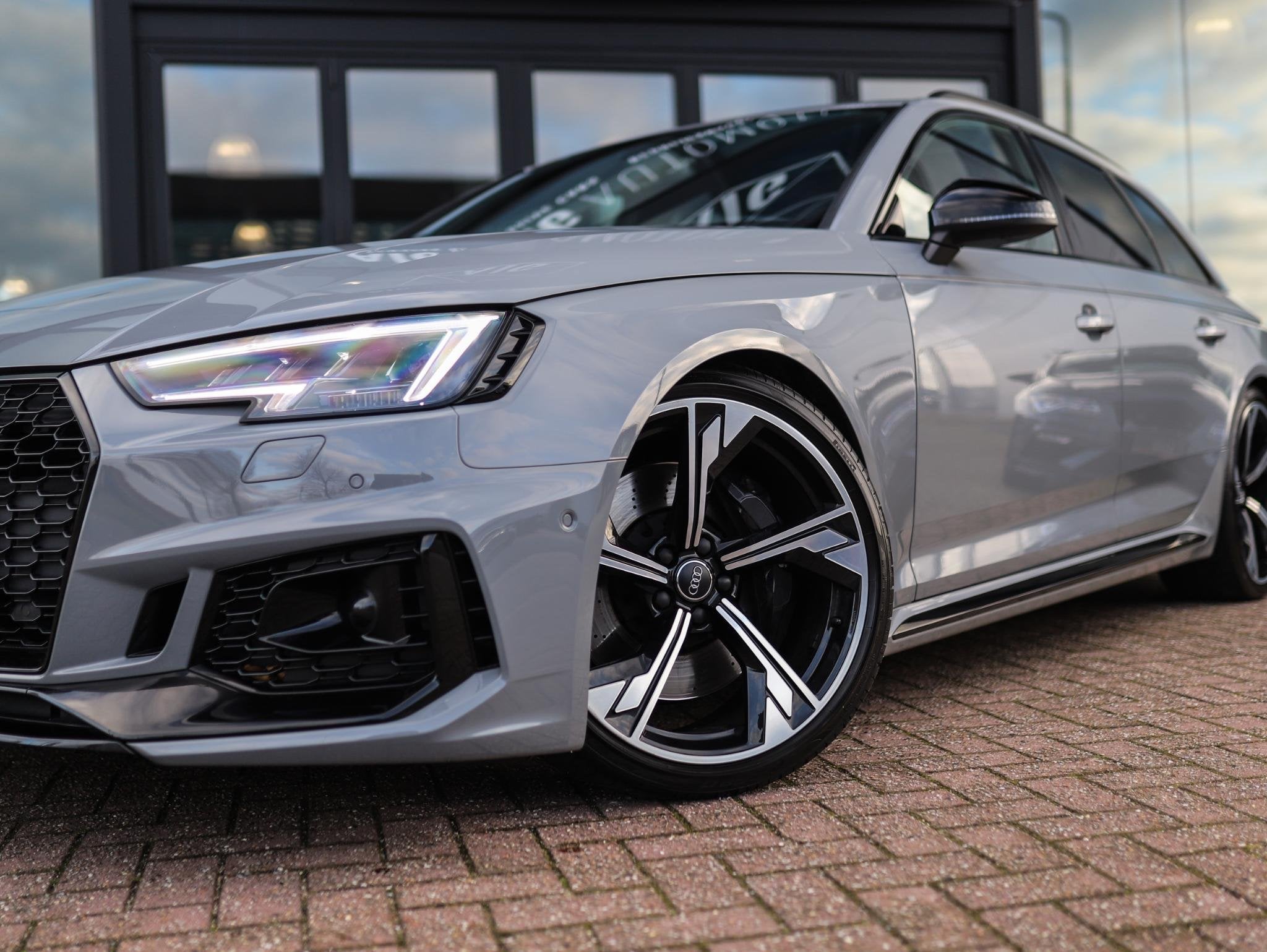 Audi RS 4 Avant 2.9 TFSI A4 quattro Pro Line Plus | Massage, Auto's, Audi, Automaat, 1730 kg, Gebruikt, Vierwielaandrijving
