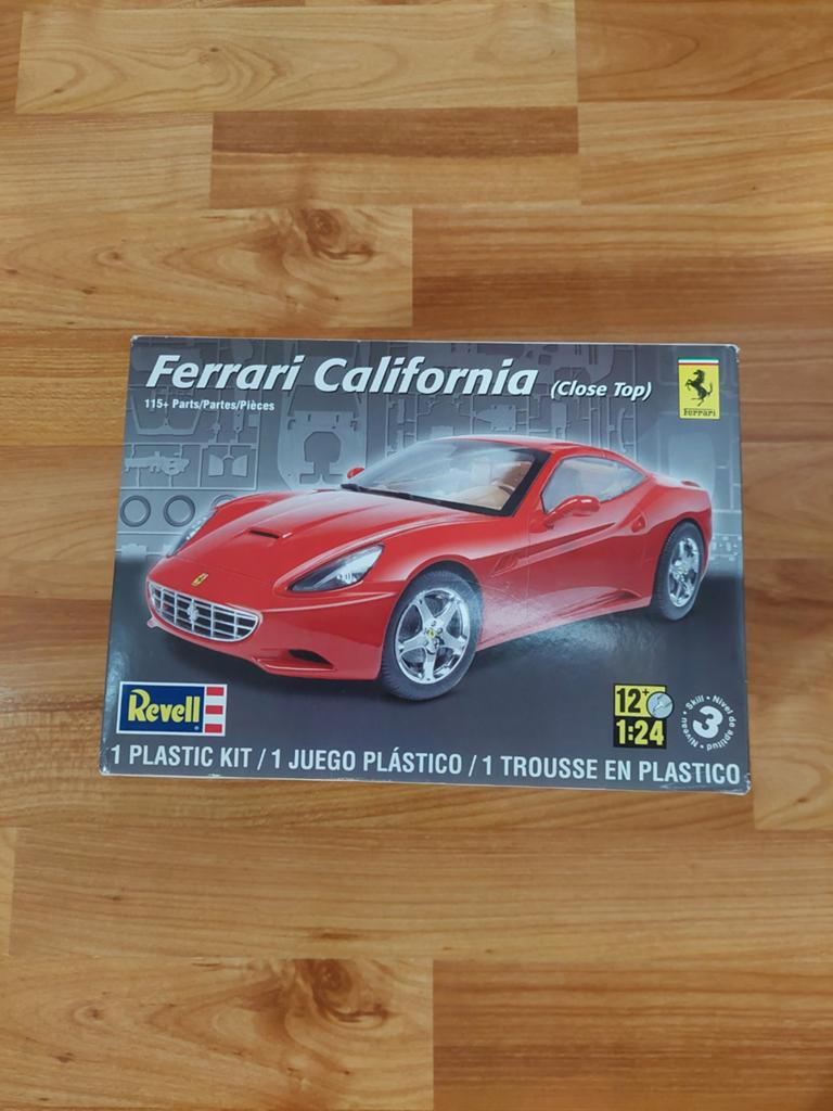 Ferrari California, Hobby en Vrije tijd, Modelbouw | Auto's en Voertuigen, Overige merken, Auto, Groter dan 1:32, Nieuw