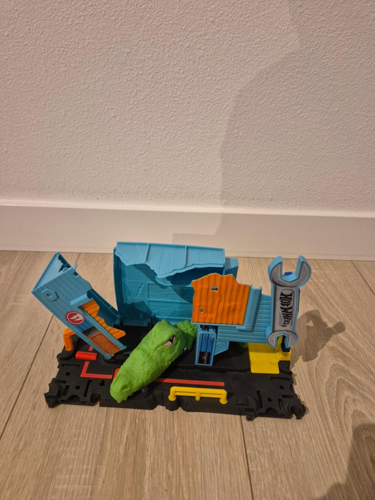 Hot Wheels alligator garage, Ophalen, Gebruikt, Jongen of Meisje